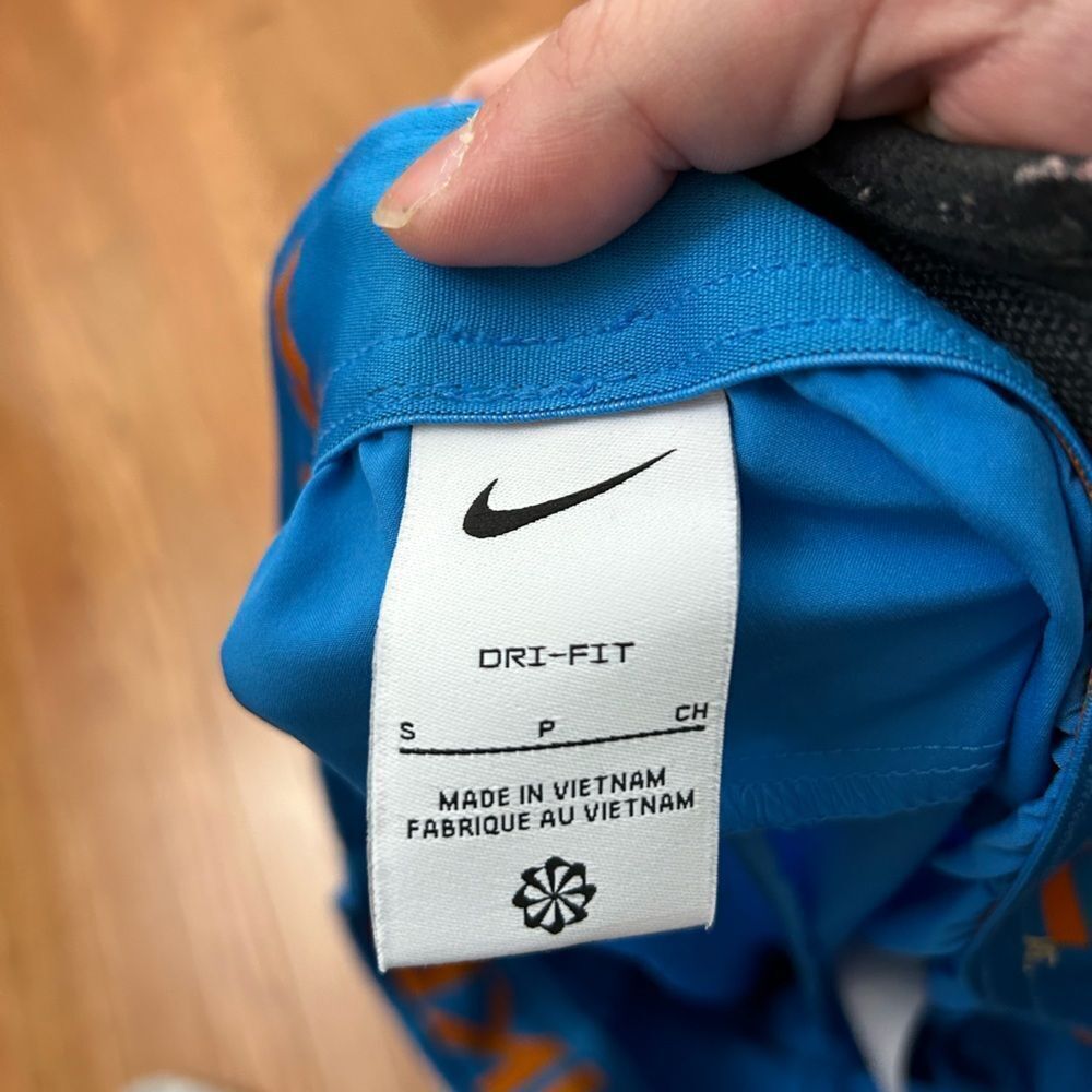 Nike Dri-Fit Shorts - Picture 3 of 3